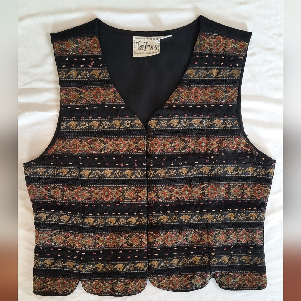 Tantrums Vintage Embroidered Cotton Vest - Picture 6 of 8
